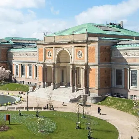 Large For Groups And Families شقة *